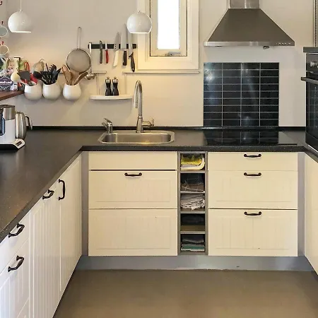 Holiday Home Esbjerg 度假居 *